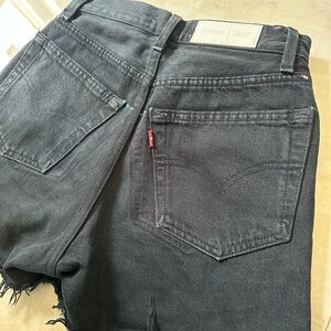 RE/DONE BLACK DENIM SHORTS
